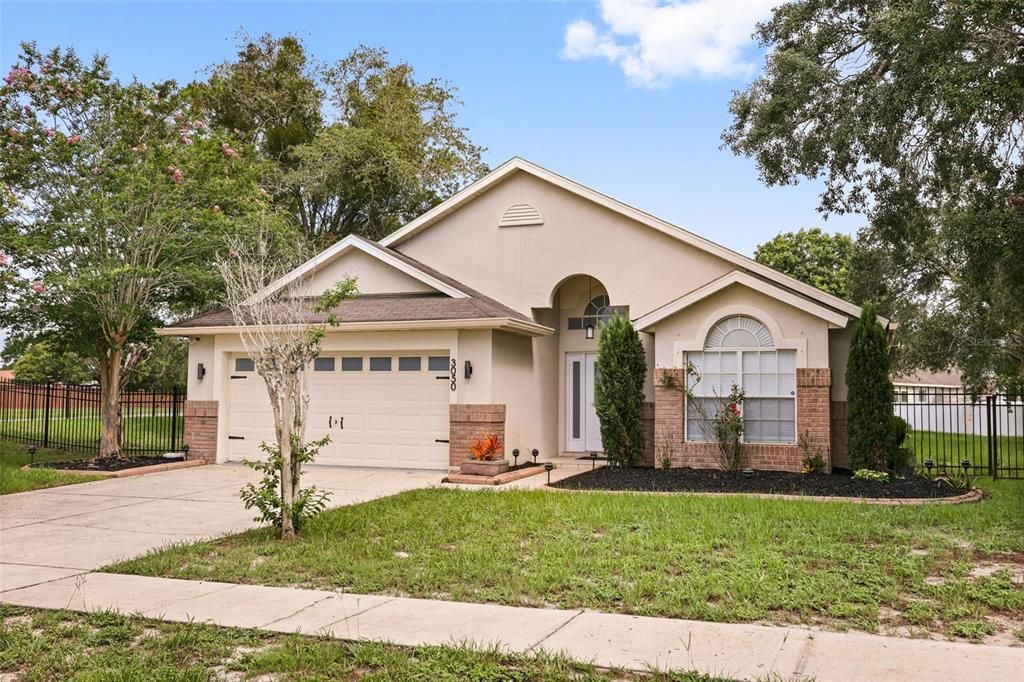 En Venta: $420,000 (3 camas, 2 baños, 1842 Pies cuadrados)