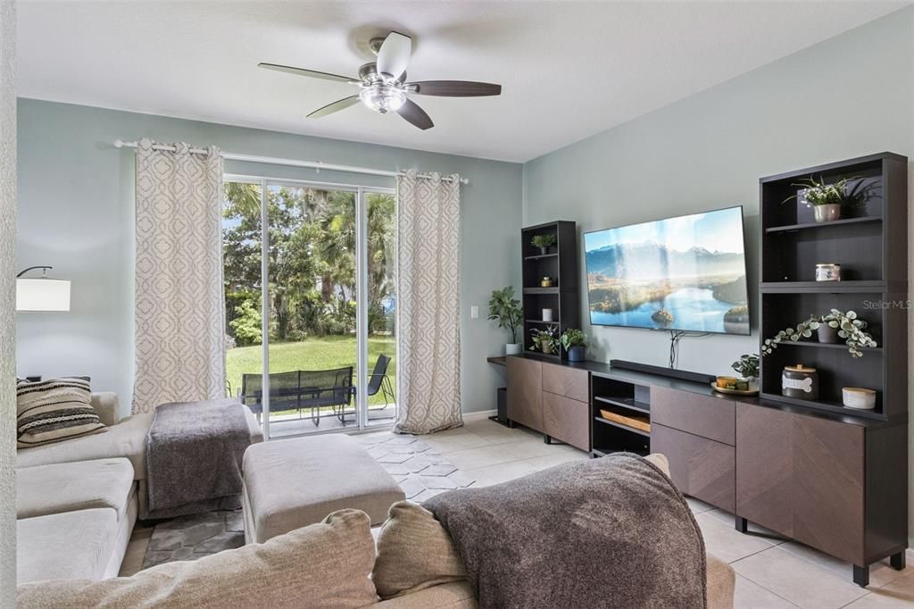 For Sale: $279,900 (2 beds, 2 baths, 1588 Square Feet)