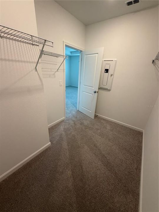 В аренду: $2,400 (3 спален, 2 ванн, 1689 Квадратных фут)