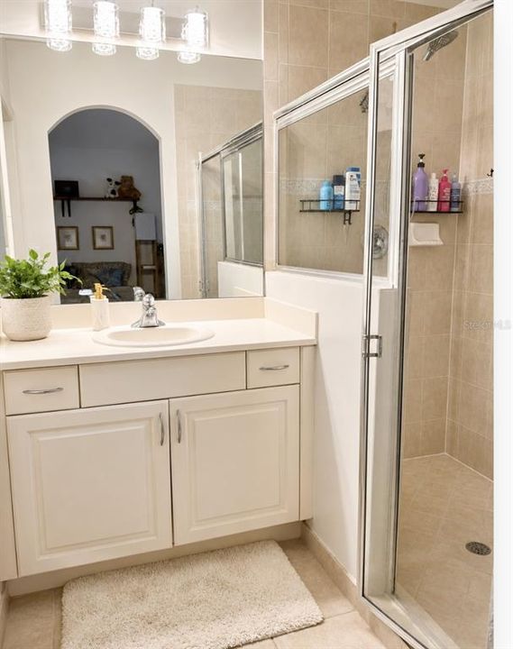 For Sale: $309,500 (3 beds, 3 baths, 1423 Square Feet)