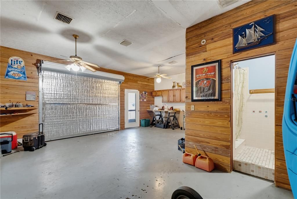 En Venta: $249,999 (5 camas, 2 baños, 2866 Pies cuadrados)