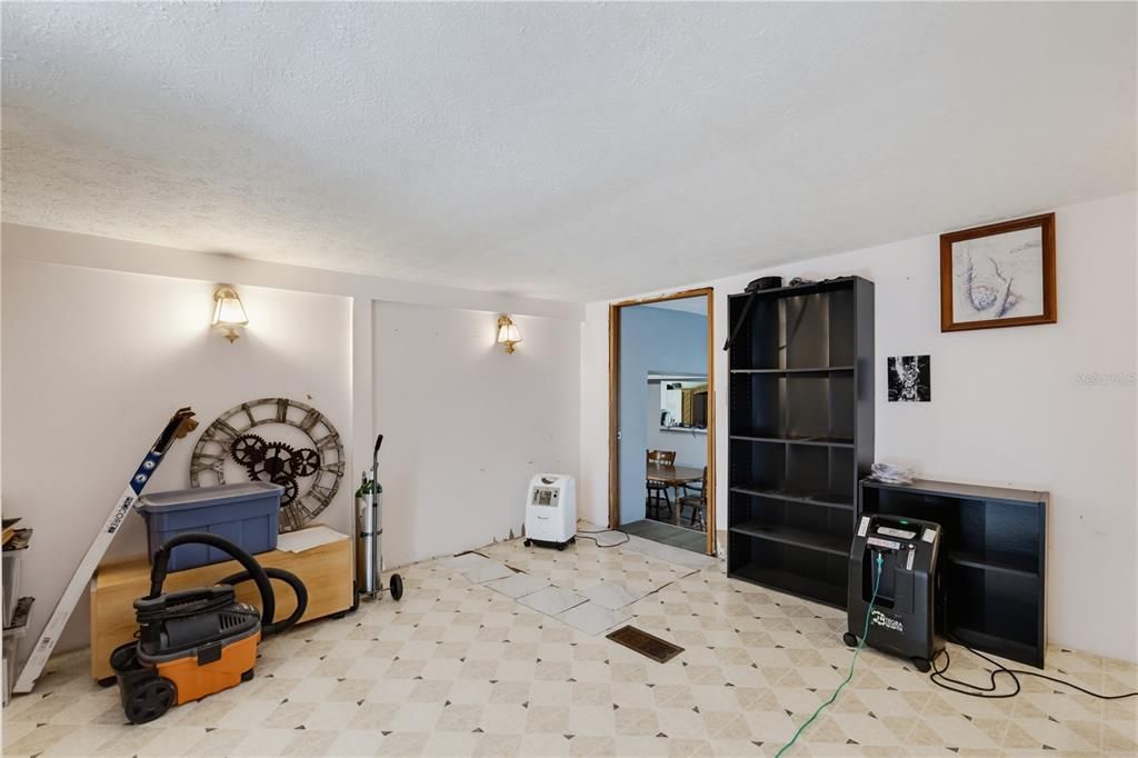 En Venta: $249,999 (5 camas, 2 baños, 2866 Pies cuadrados)