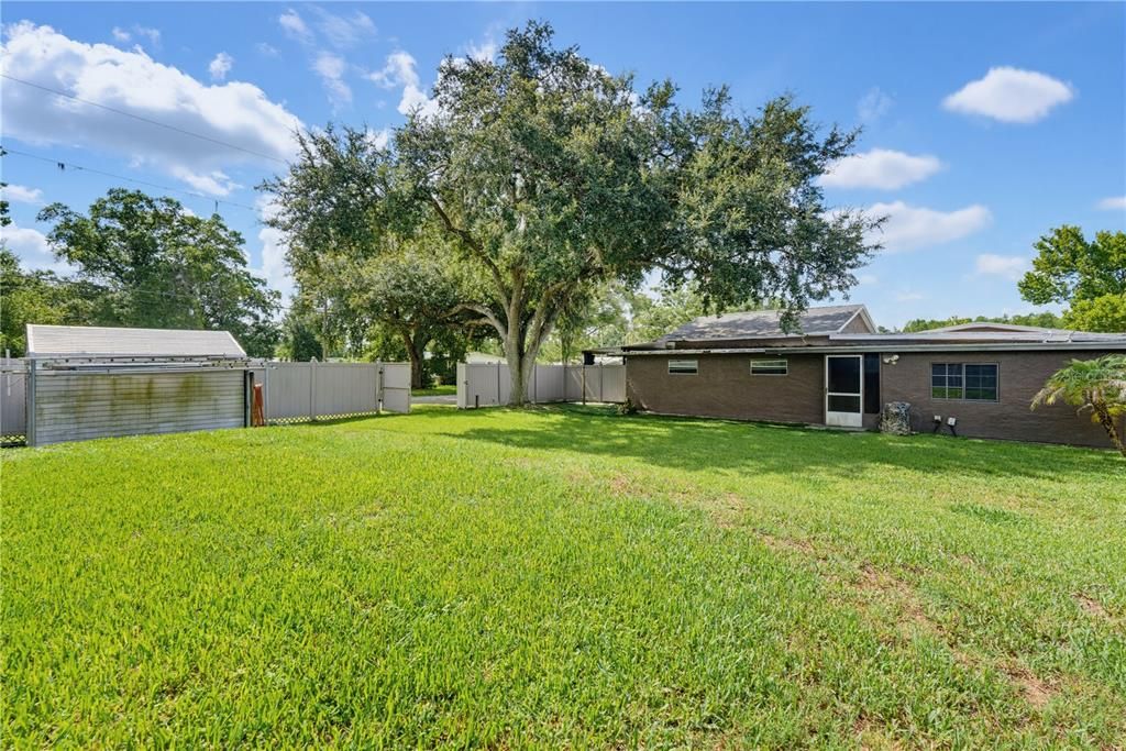 En Venta: $249,999 (5 camas, 2 baños, 2866 Pies cuadrados)