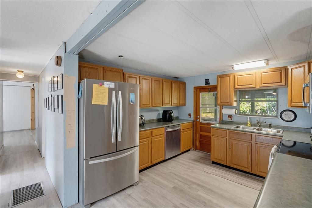 En Venta: $249,999 (5 camas, 2 baños, 2866 Pies cuadrados)