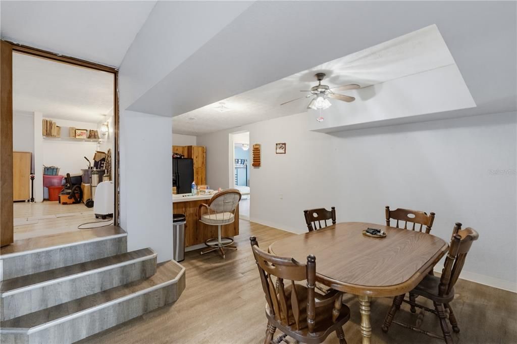 En Venta: $249,999 (5 camas, 2 baños, 2866 Pies cuadrados)