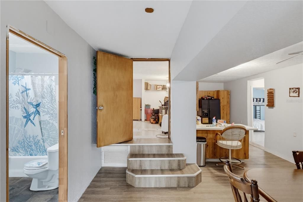 En Venta: $249,999 (5 camas, 2 baños, 2866 Pies cuadrados)