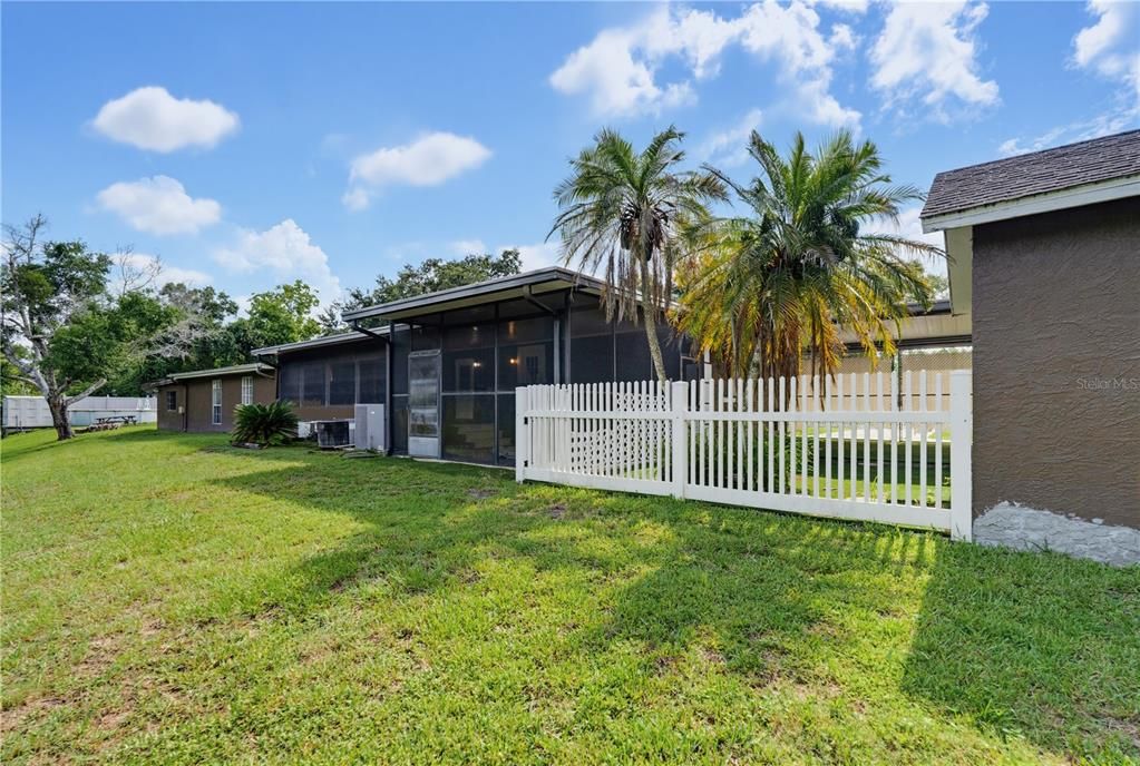 En Venta: $249,999 (5 camas, 2 baños, 2866 Pies cuadrados)
