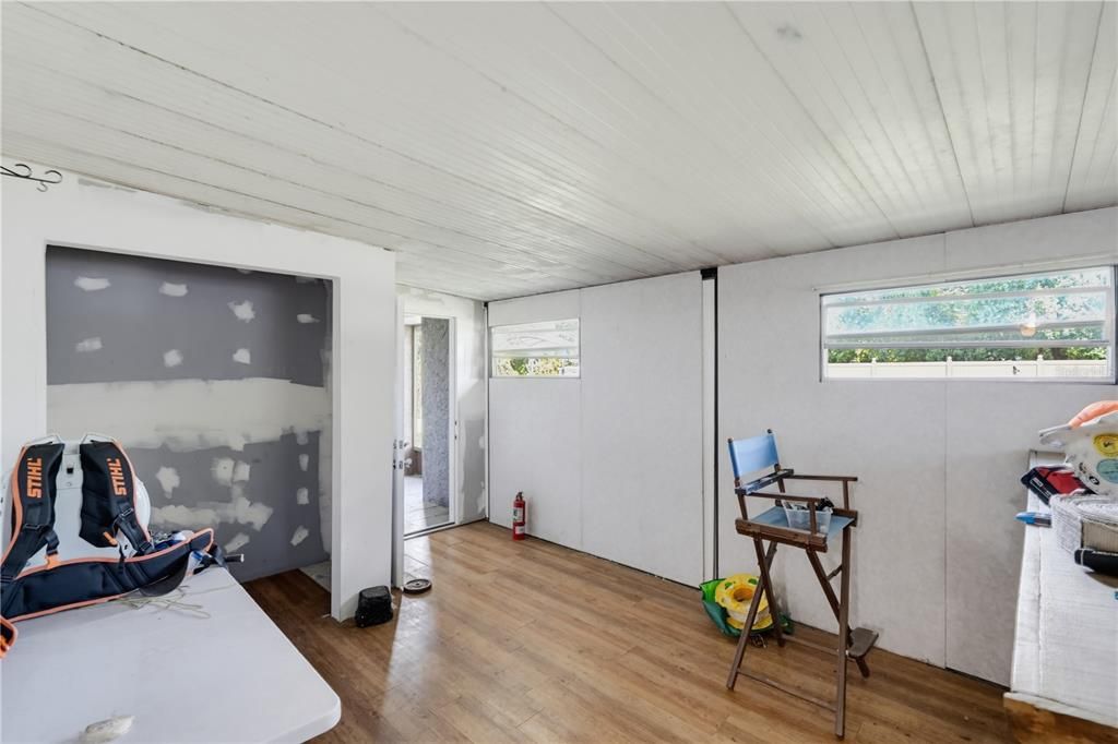 En Venta: $249,999 (5 camas, 2 baños, 2866 Pies cuadrados)