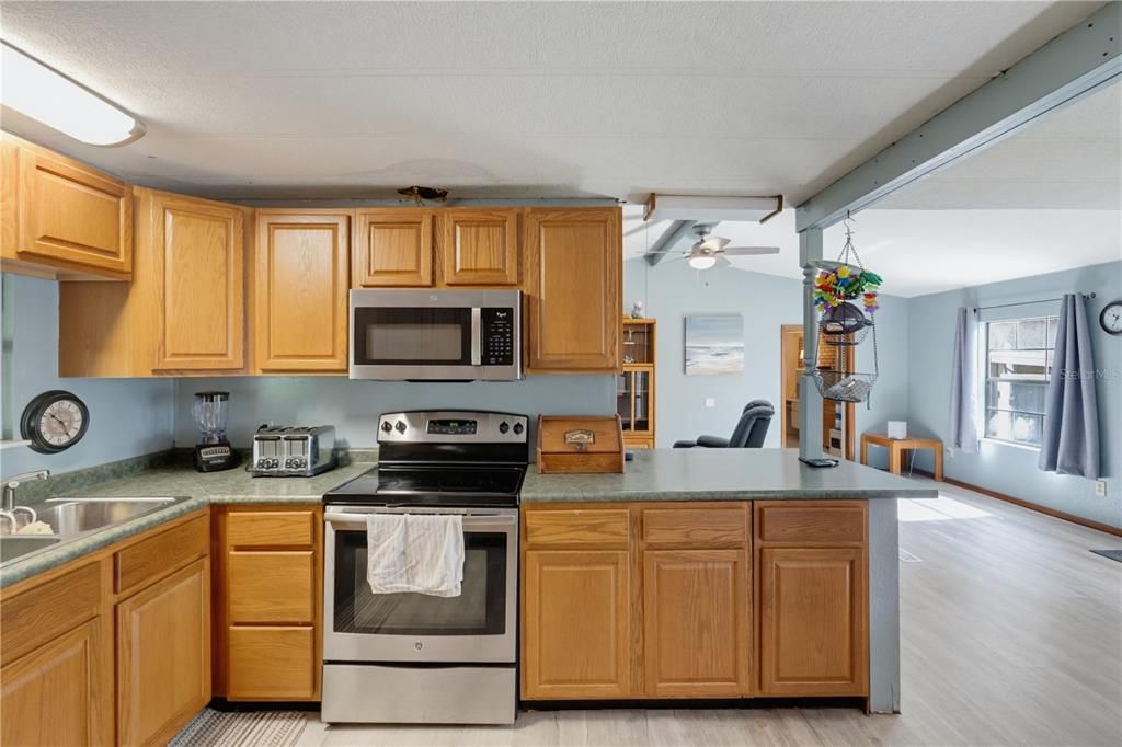 En Venta: $249,999 (5 camas, 2 baños, 2866 Pies cuadrados)