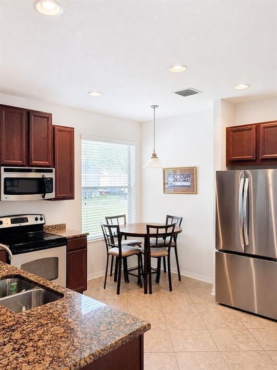 For Sale: $319,900 (3 beds, 2 baths, 1632 Square Feet)