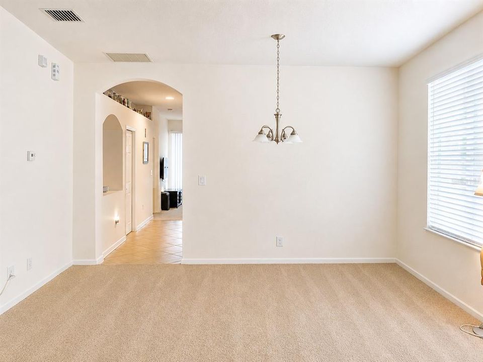 For Sale: $319,900 (3 beds, 2 baths, 1632 Square Feet)