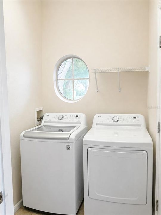 For Sale: $319,900 (3 beds, 2 baths, 1632 Square Feet)