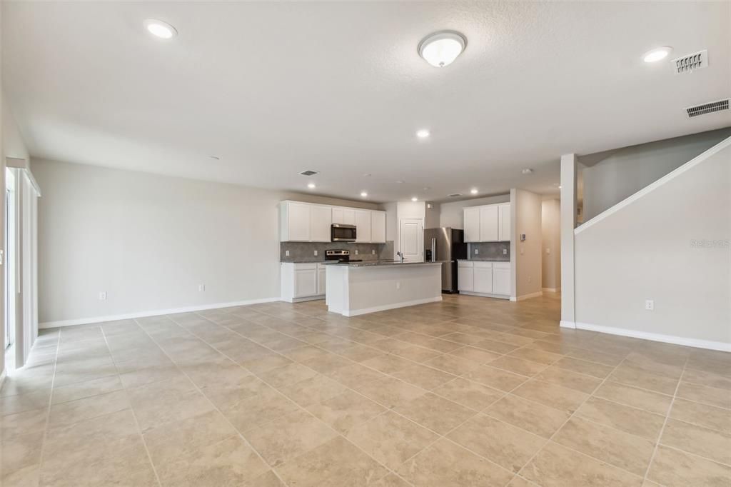 En Venta: $644,760 (5 camas, 4 baños, 3598 Pies cuadrados)
