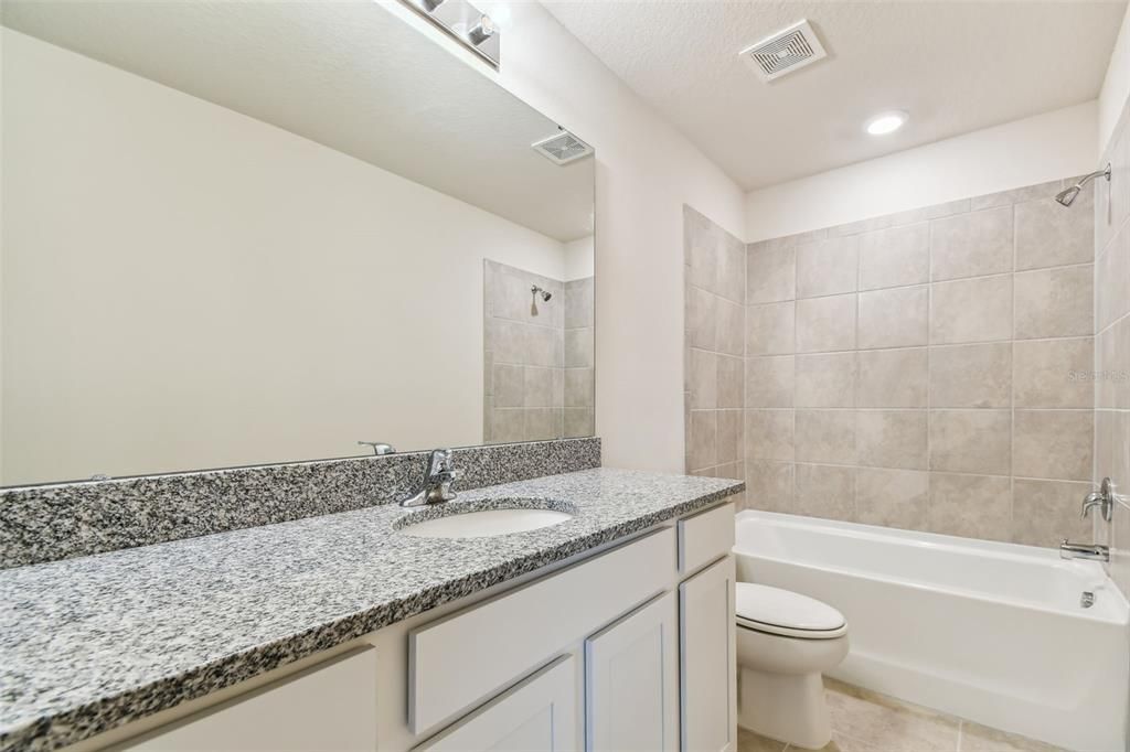 En Venta: $644,760 (5 camas, 4 baños, 3598 Pies cuadrados)
