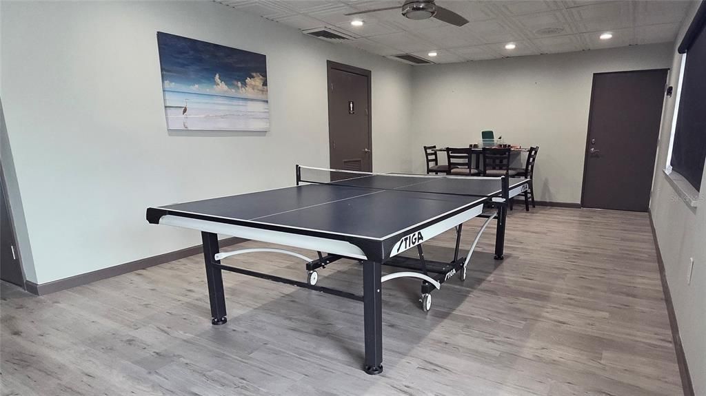 For Rent: $3,400 (2 beds, 2 baths, 1400 Square Feet)