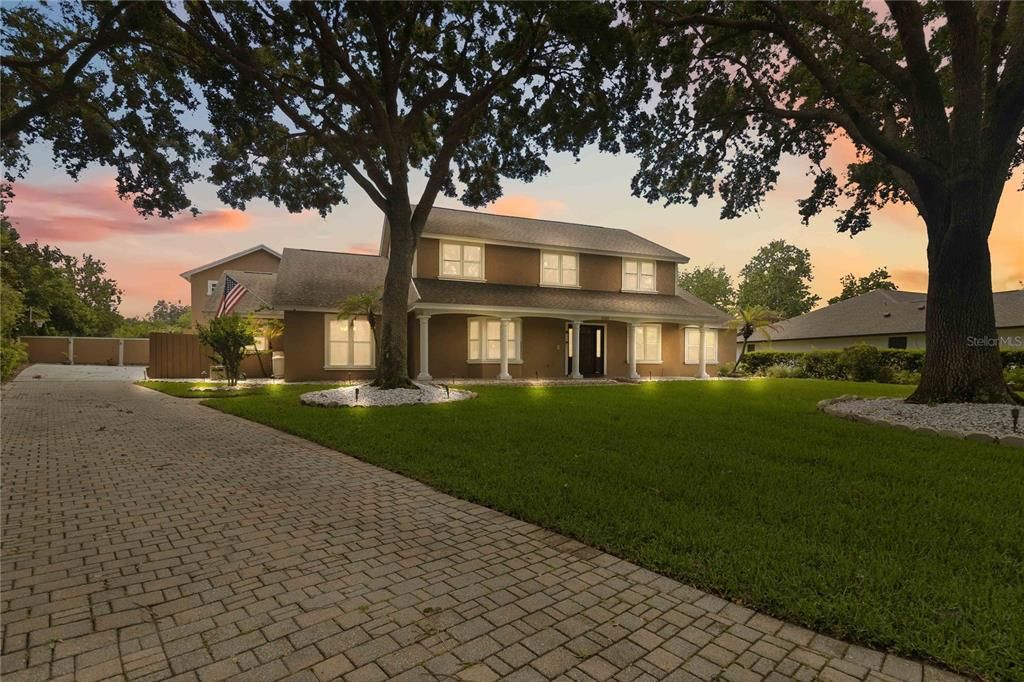 En Venta: $2,150,000 (8 camas, 9 baños, 8386 Pies cuadrados)