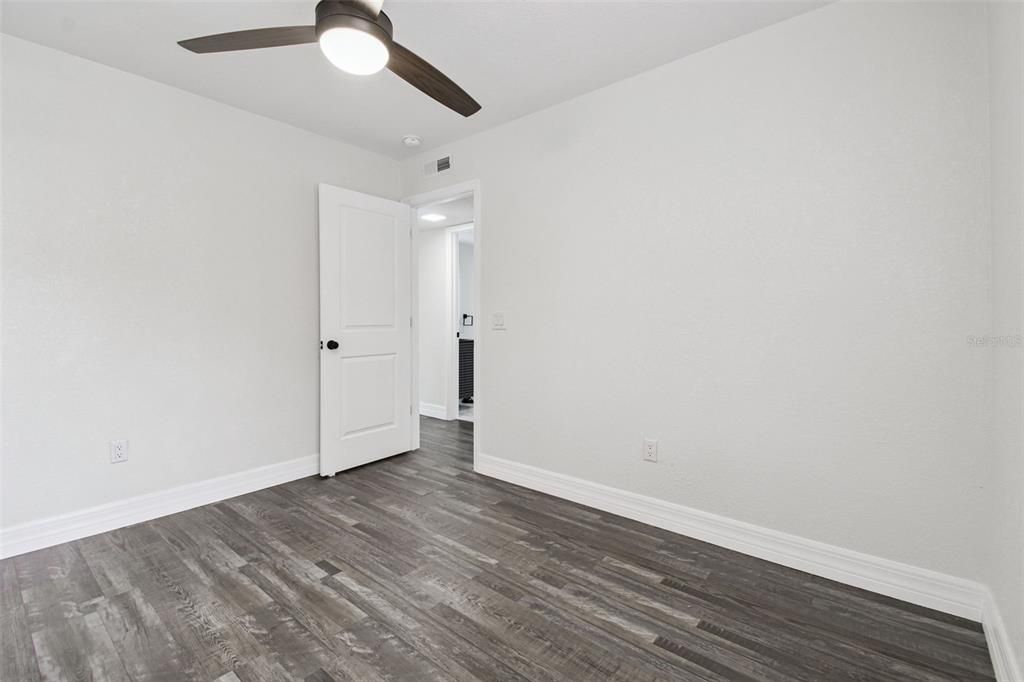 For Rent: $2,250 (3 beds, 2 baths, 1437 Square Feet)
