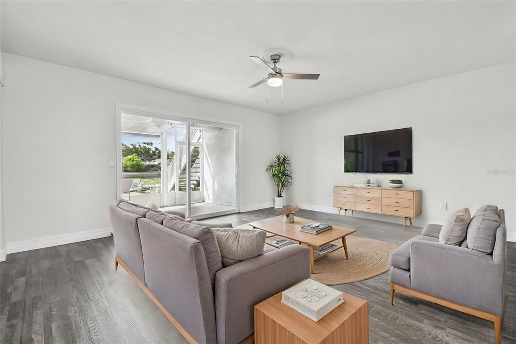 For Rent: $2,250 (3 beds, 2 baths, 1437 Square Feet)