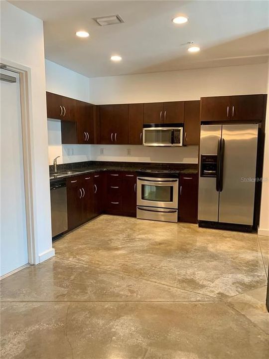 En Venta: $479,900 (2 camas, 2 baños, 1259 Pies cuadrados)