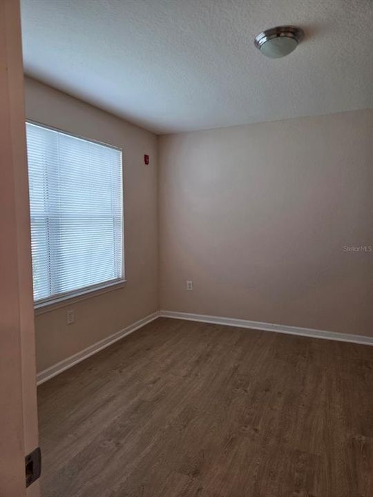В аренду: $1,900 (3 спален, 2 ванн, 1231 Квадратных фут)
