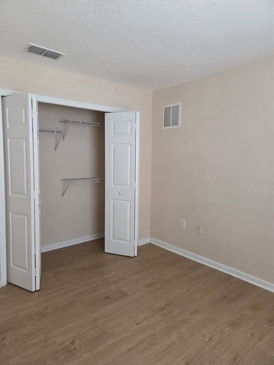 В аренду: $1,900 (3 спален, 2 ванн, 1231 Квадратных фут)
