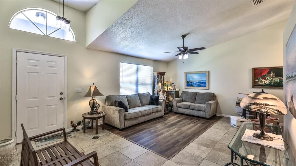 For Sale: $585,000 (4 beds, 2 baths, 2944 Square Feet)