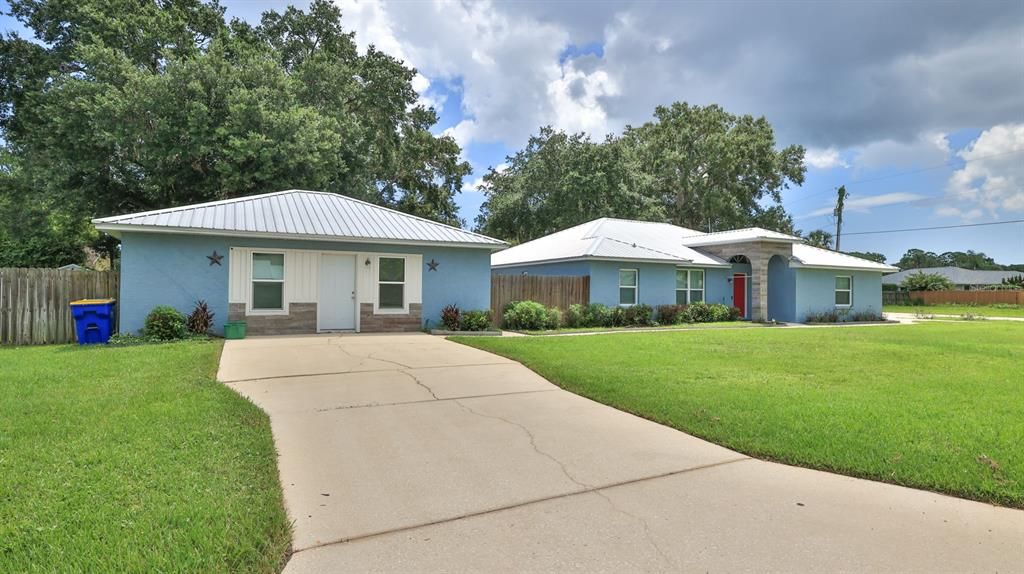 For Sale: $585,000 (4 beds, 2 baths, 2944 Square Feet)