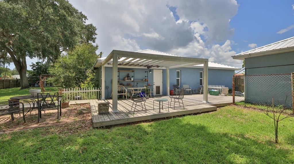 For Sale: $585,000 (4 beds, 2 baths, 2944 Square Feet)