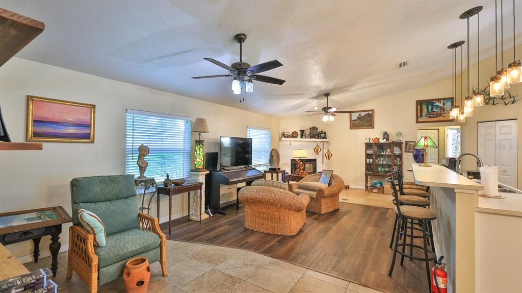 For Sale: $585,000 (4 beds, 2 baths, 2944 Square Feet)