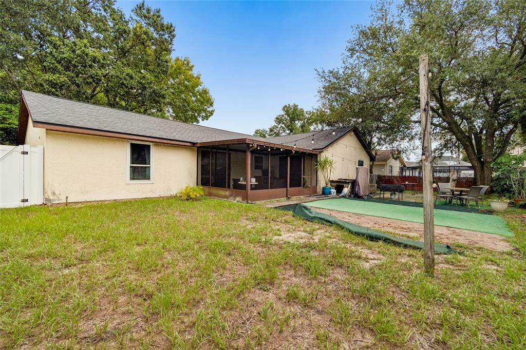 Active With Contract: $400,000 (3 beds, 2 baths, 1710 Square Feet)