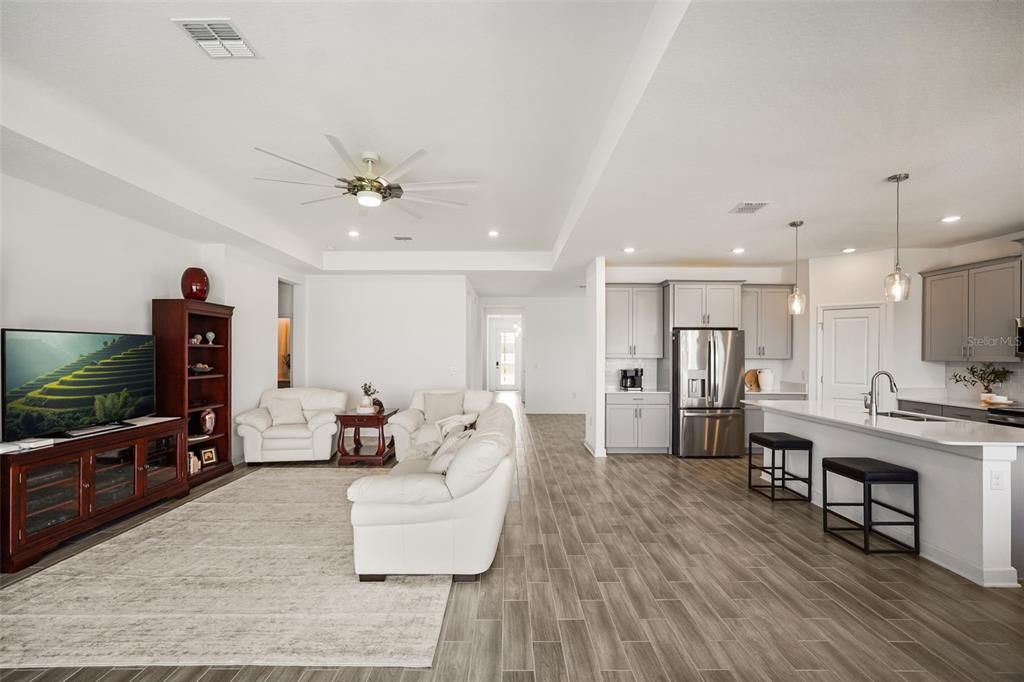 For Sale: $650,000 (4 beds, 3 baths, 2644 Square Feet)