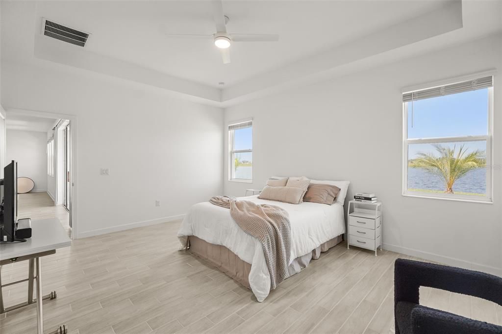 For Sale: $650,000 (4 beds, 3 baths, 2644 Square Feet)