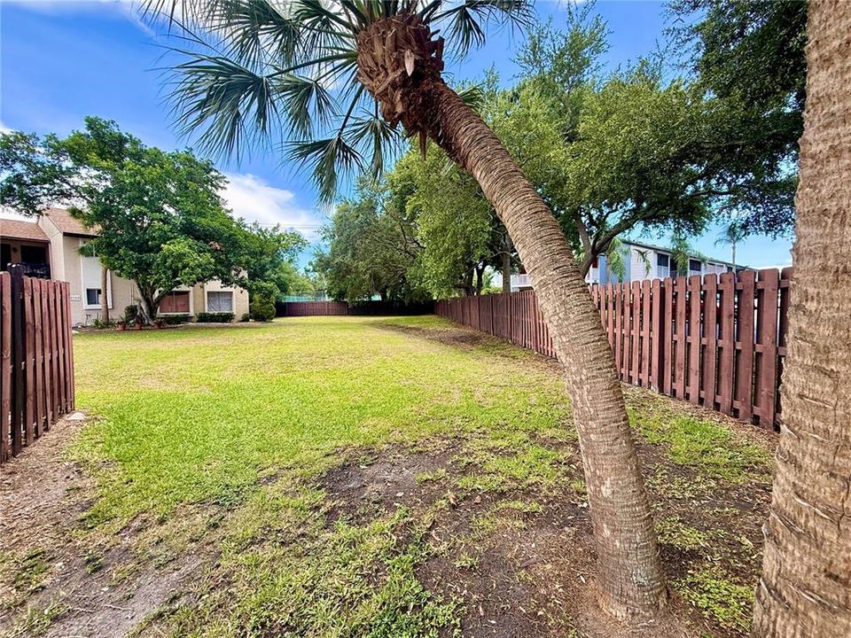 For Rent: $1,500 (2 beds, 1 baths, 912 Square Feet)