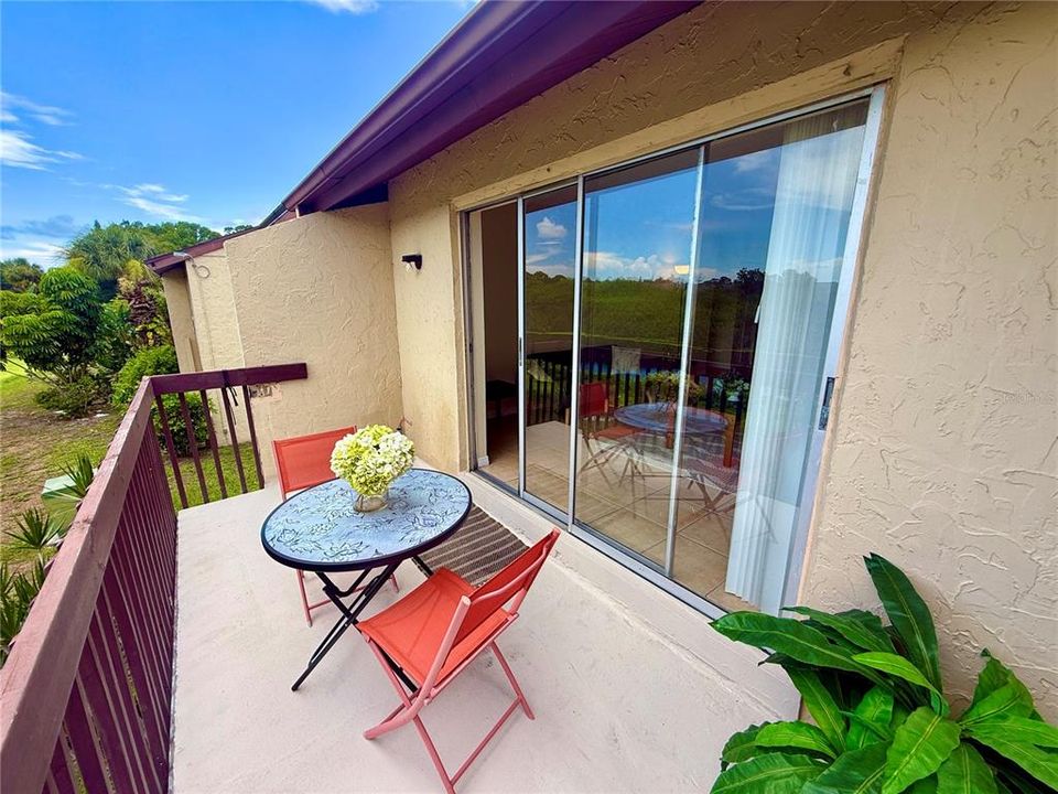For Rent: $1,500 (2 beds, 1 baths, 912 Square Feet)