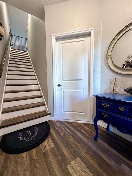 На продажу: $420,000 (3 спален, 2 ванн, 1828 Квадратных фут)