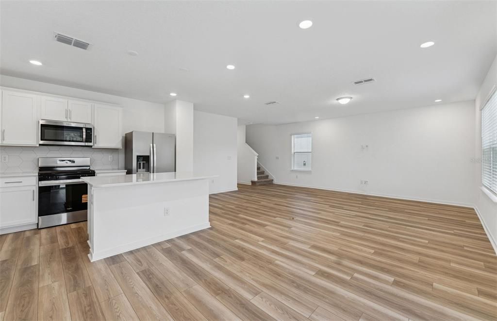 En Venta: $478,700 (5 camas, 3 baños, 2597 Pies cuadrados)