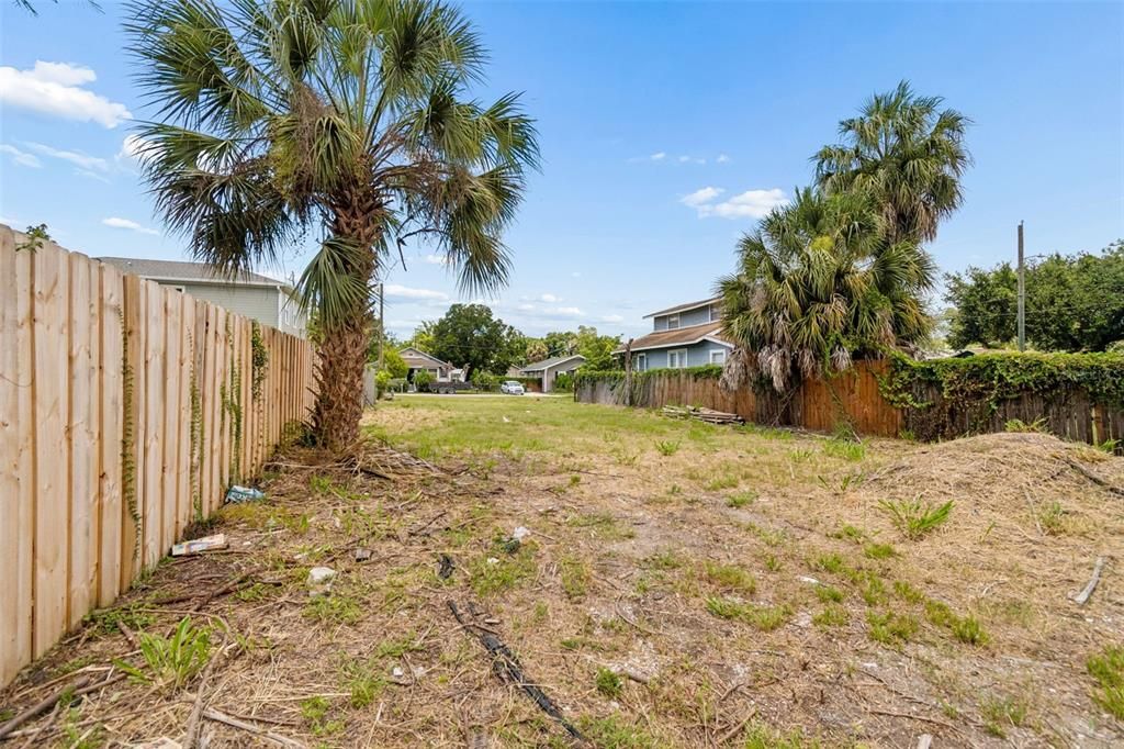 待售: $175,000 (0.14 acres)
