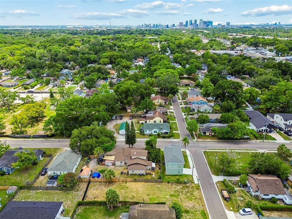 待售: $175,000 (0.14 acres)