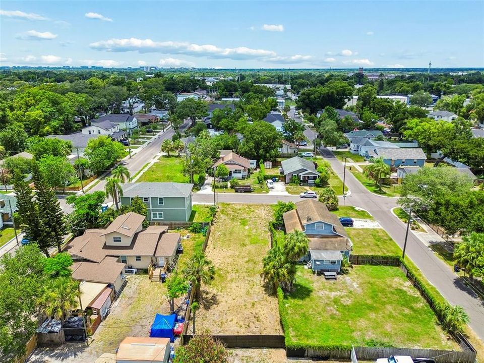 待售: $175,000 (0.14 acres)