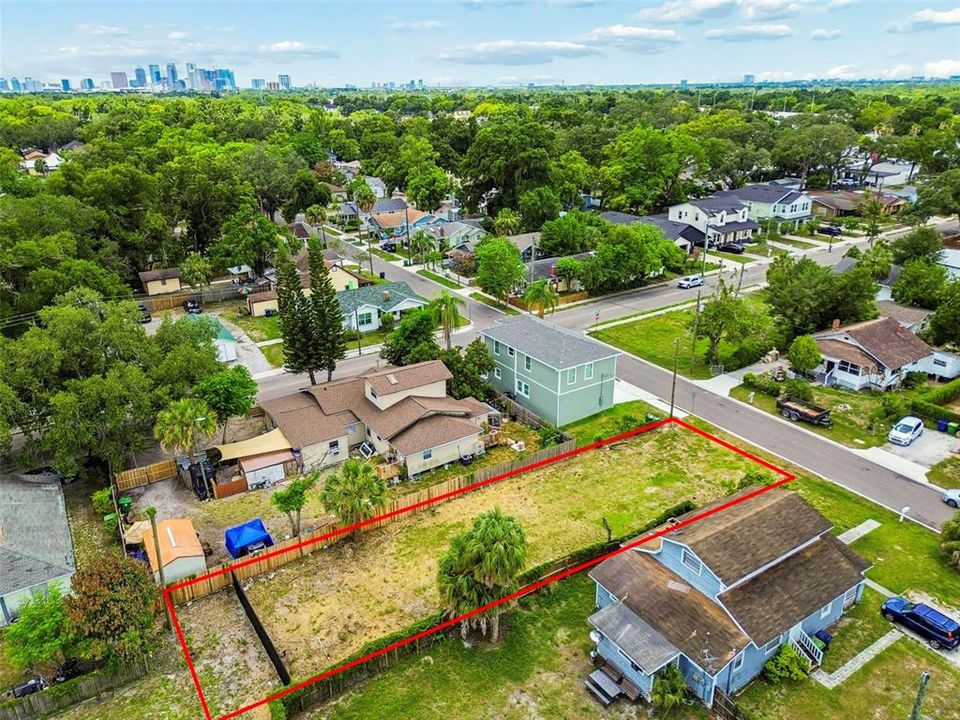 待售: $175,000 (0.14 acres)