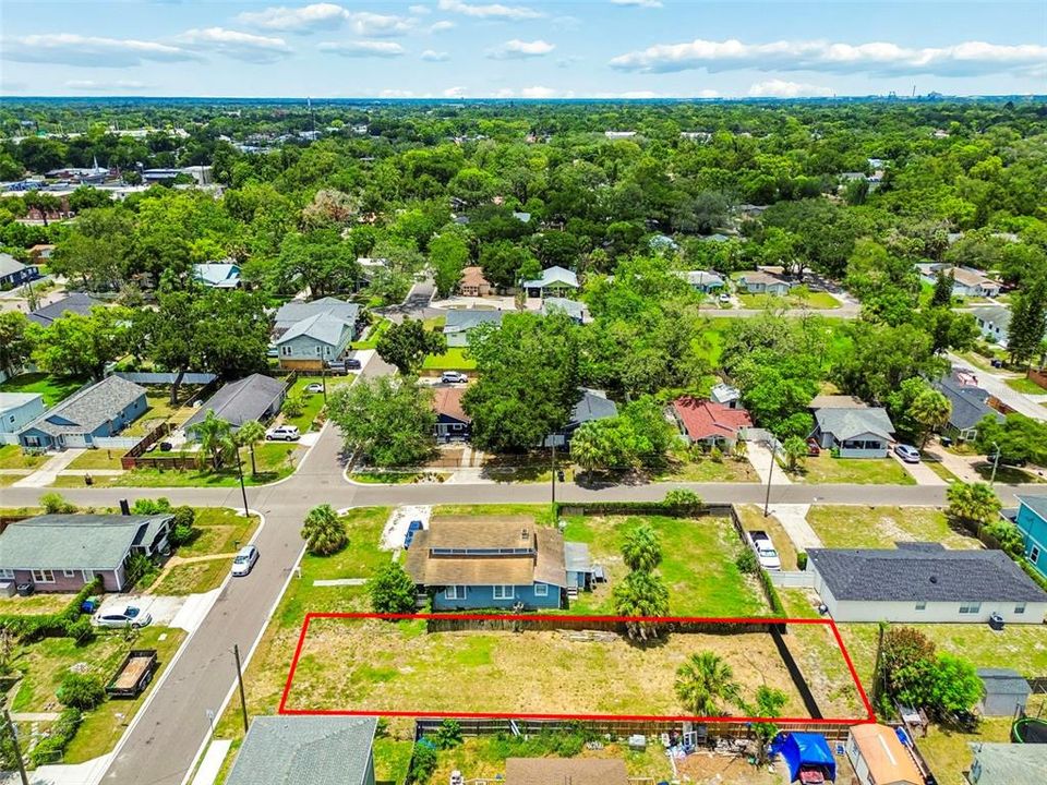 待售: $175,000 (0.14 acres)