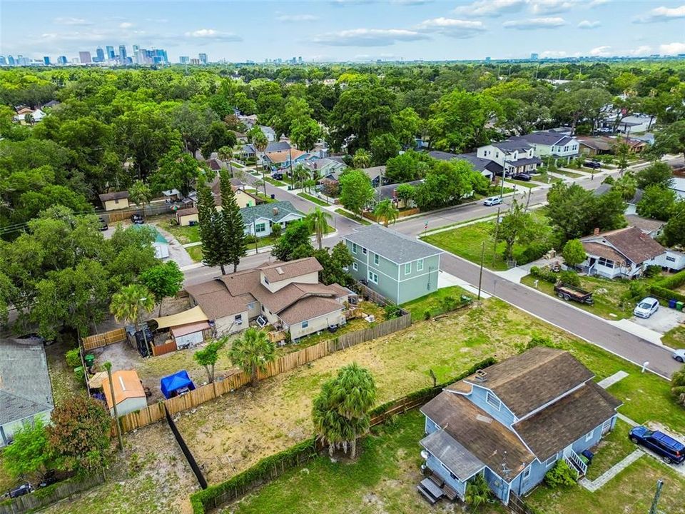 待售: $175,000 (0.14 acres)