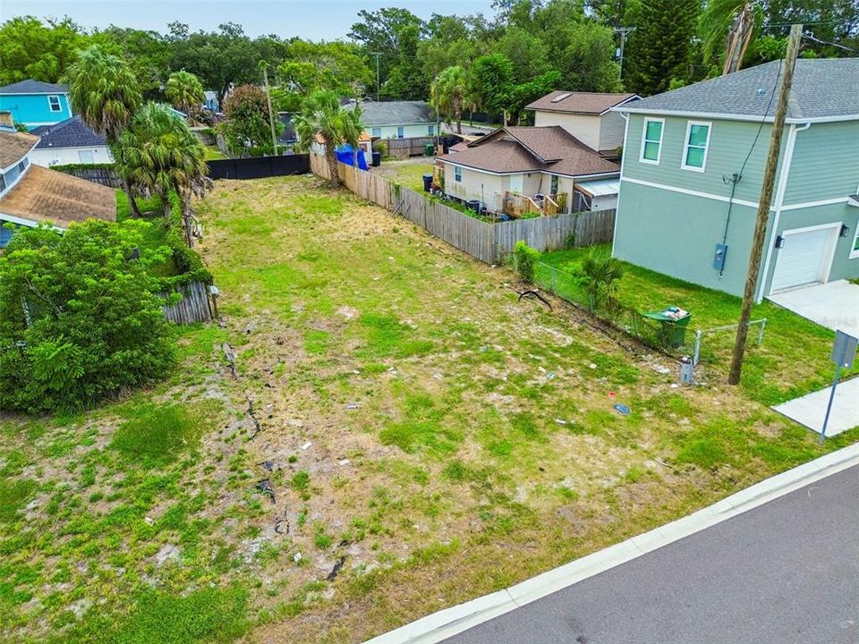 待售: $175,000 (0.14 acres)