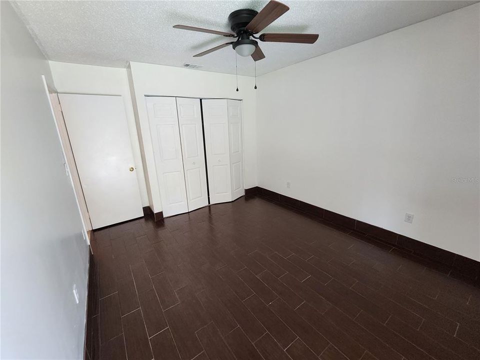 For Sale: $179,000 (3 beds, 2 baths, 1200 Square Feet)
