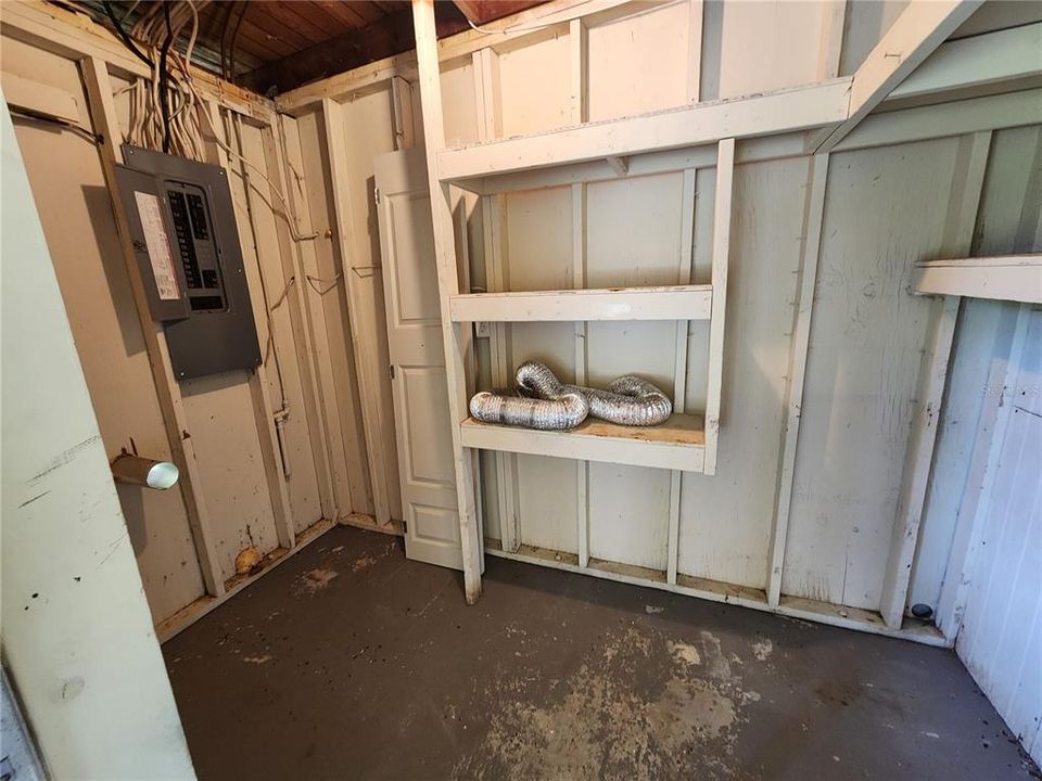 For Sale: $179,000 (3 beds, 2 baths, 1200 Square Feet)