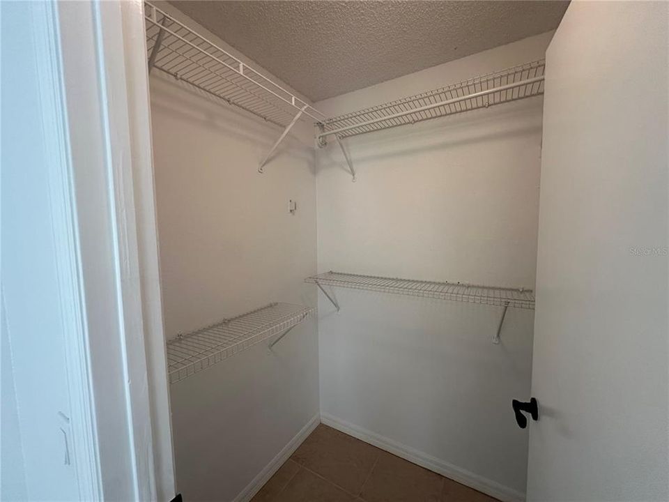 En Venta: $198,000 (3 camas, 2 baños, 1136 Pies cuadrados)