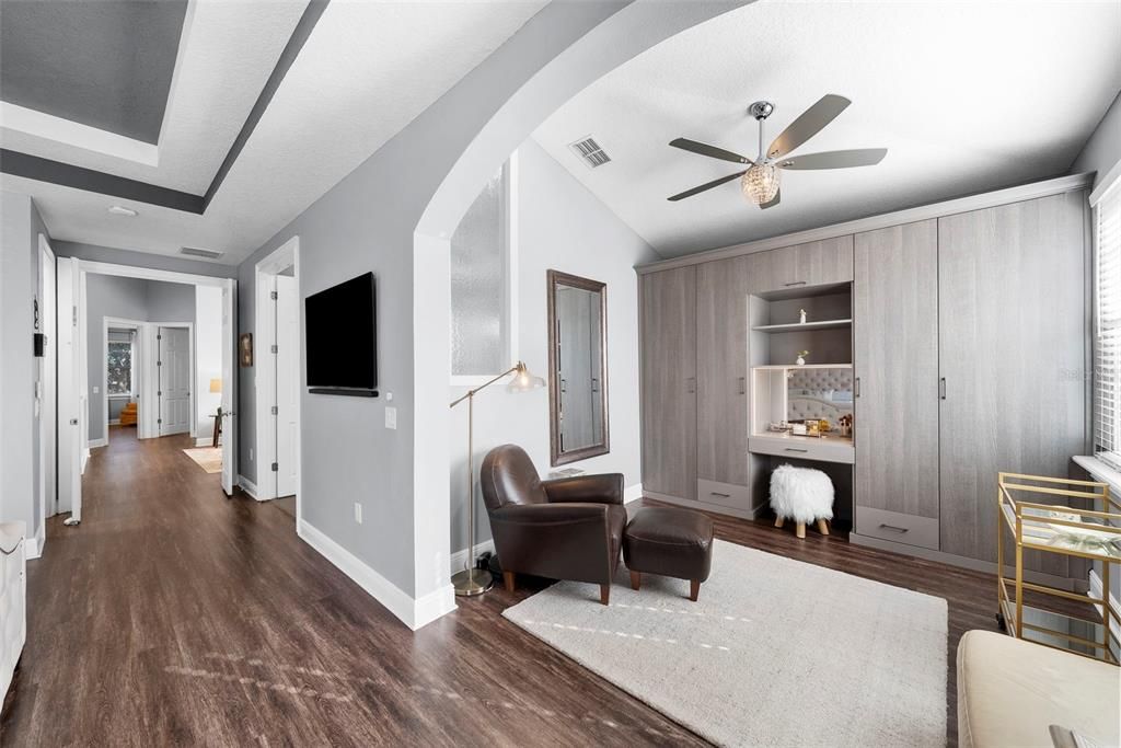 En Venta: $645,000 (3 camas, 2 baños, 2230 Pies cuadrados)