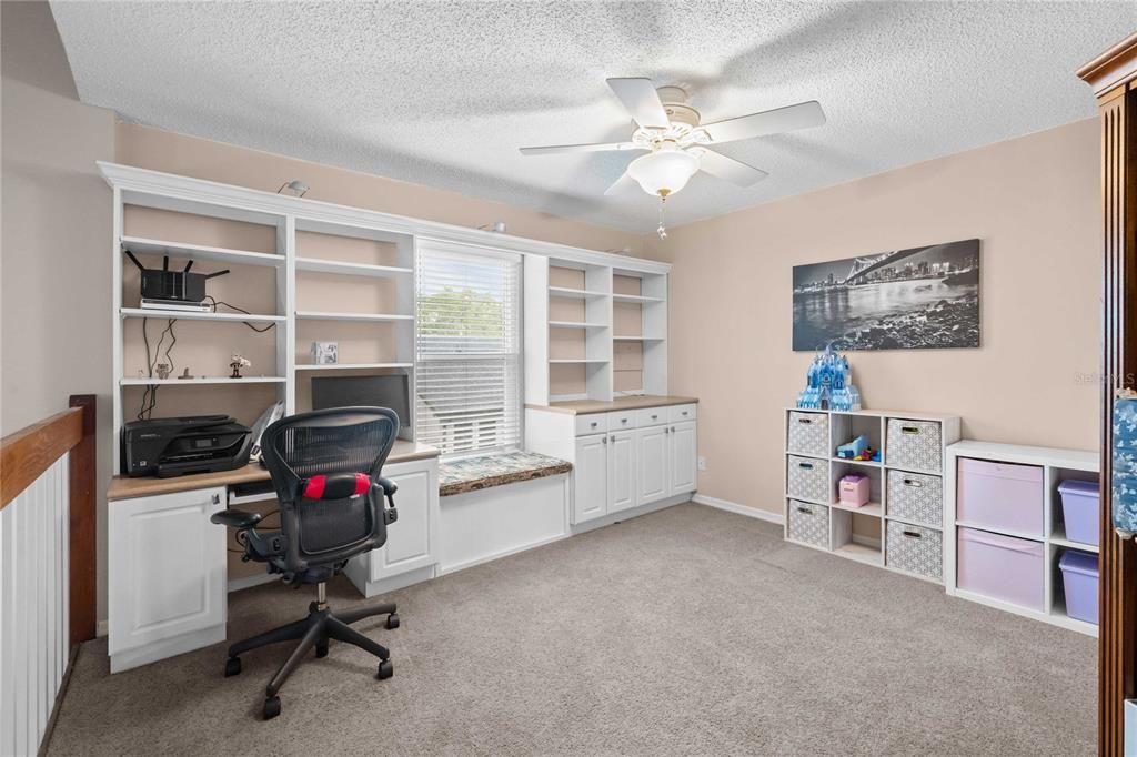 For Sale: $380,000 (3 beds, 2 baths, 1660 Square Feet)