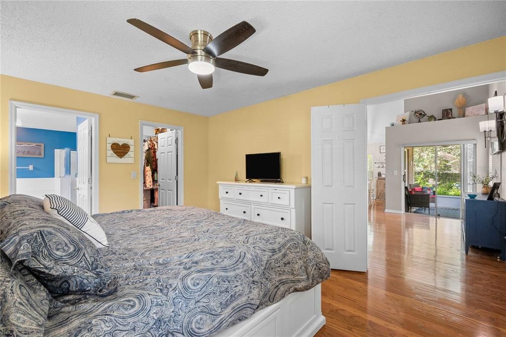 For Sale: $380,000 (3 beds, 2 baths, 1660 Square Feet)