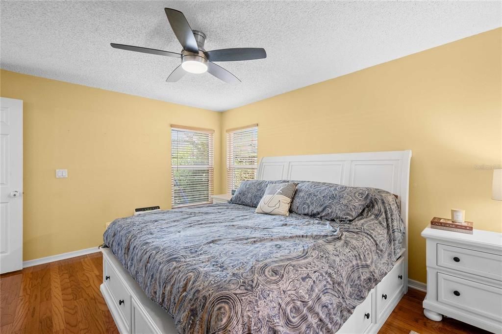 For Sale: $380,000 (3 beds, 2 baths, 1660 Square Feet)